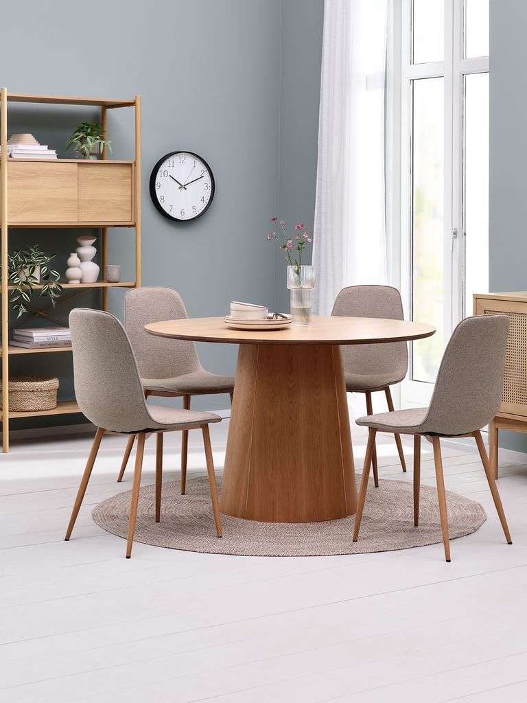 KLIPLEV Ø120 Tisch Eiche natur + 4 BISTRUP Stühle sand