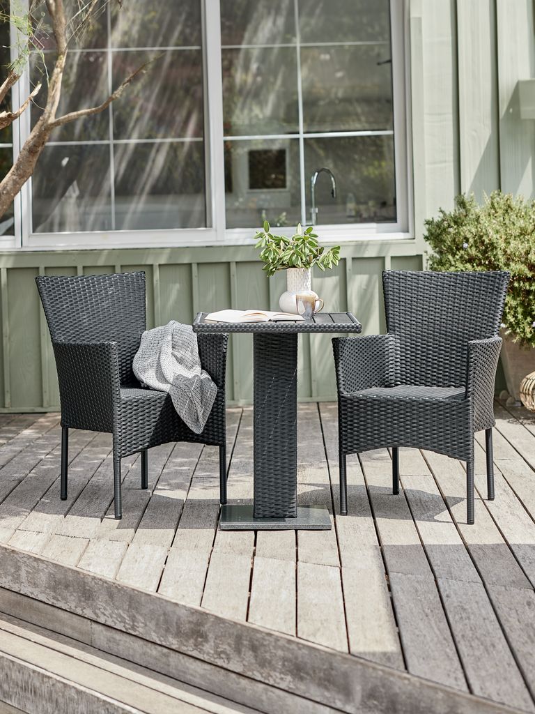 THY L60 Tisch + 2 AIDT Stuhl schwarz