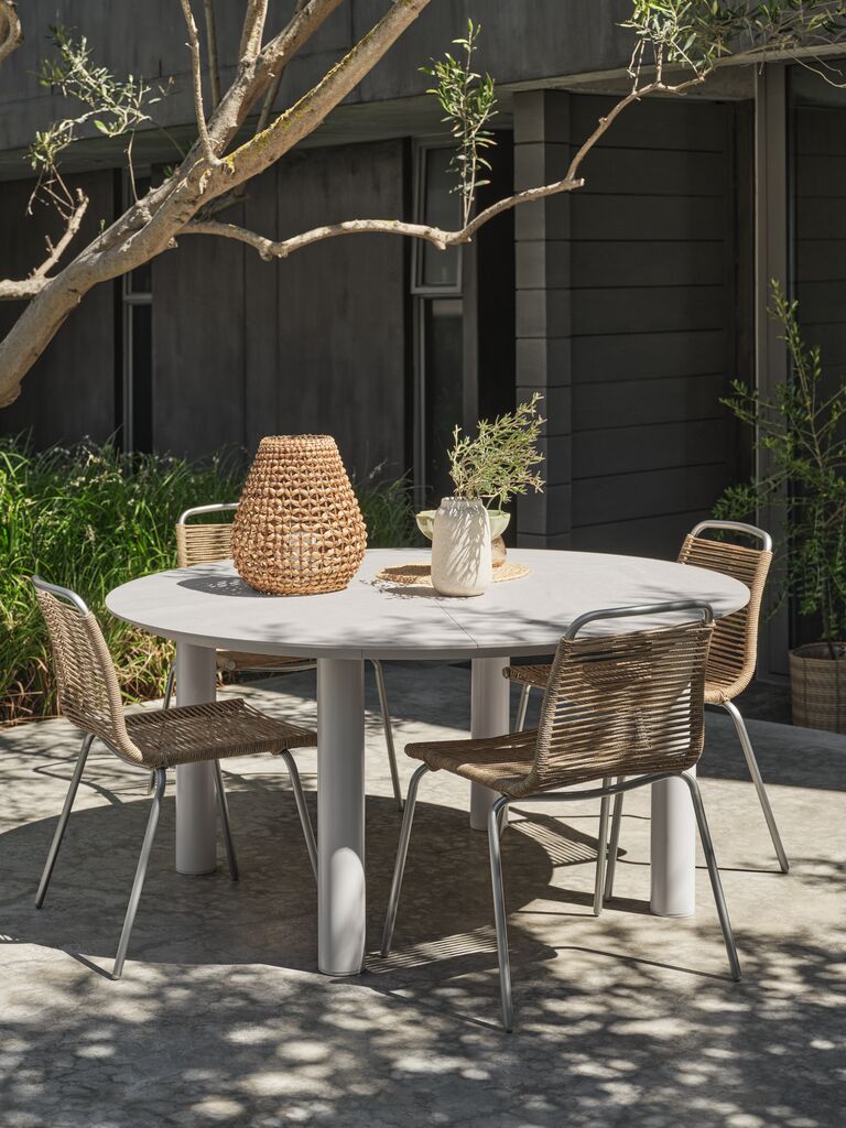 SURNADAL Ø150 Tisch beige + 4 MIDDAGSBERGET Stuhl