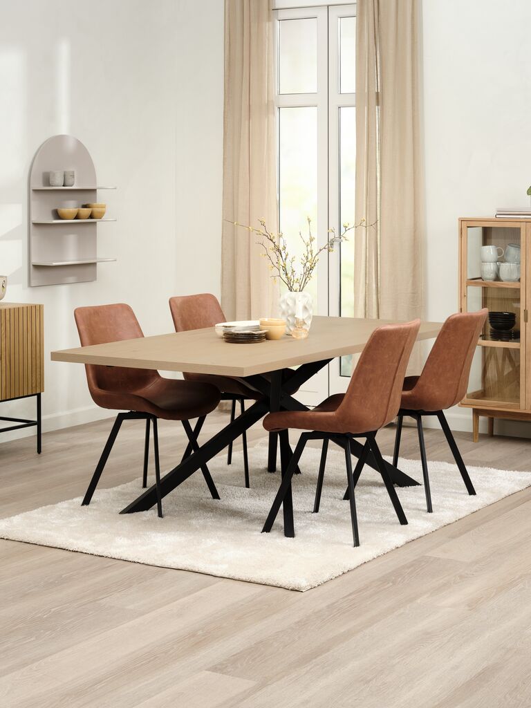 NORTOFT L200 Tisch Eiche w. + 4 HYGUM Stühle cognac/schwarz